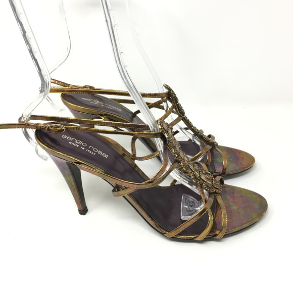 Donated 👠 - Picture 2 of 9